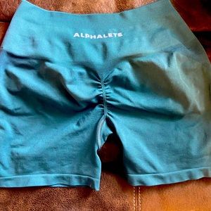 Alphalete amplify shorts
